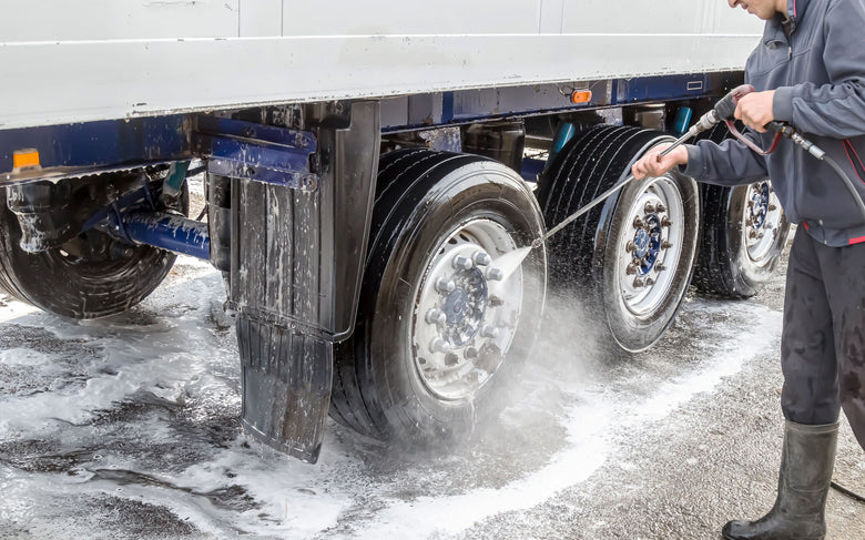 Why should you Degrease your Heavy Duty Vehicles & Equipment?