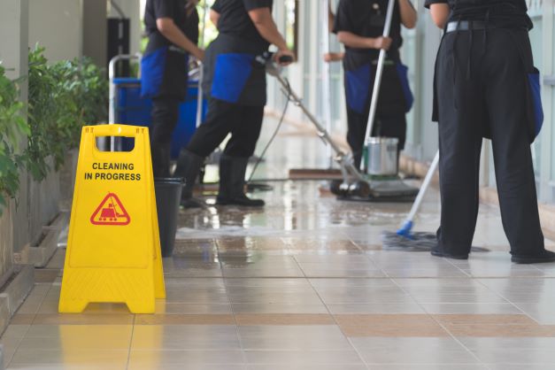 What are the Benefits of an Auto Scrubber vs Mop & Bucket?